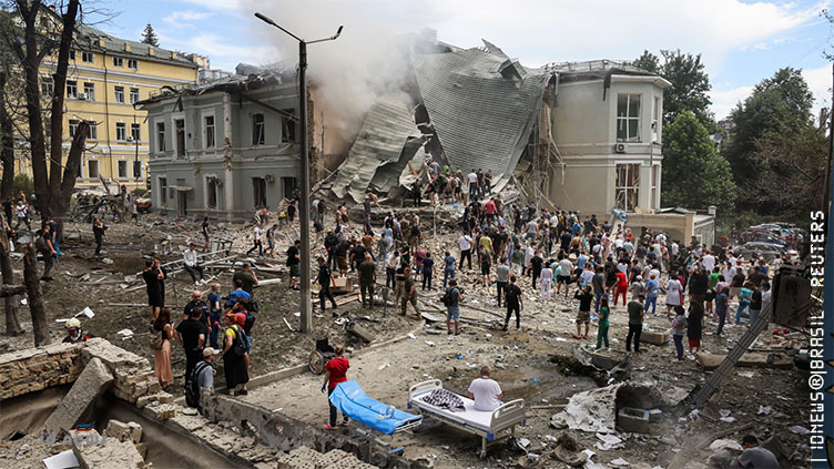 Ataque russo em Kiev faz sete mortos; hospital pediátrico é um dos alvos