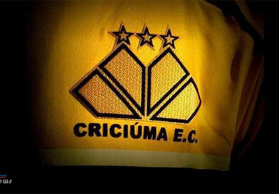 Criciúma se torna clube com mais sócios-torcedores presentes em seu estádio