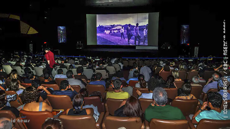 SP: mostra leva público a refletir sobre tensões políticas no Brasil