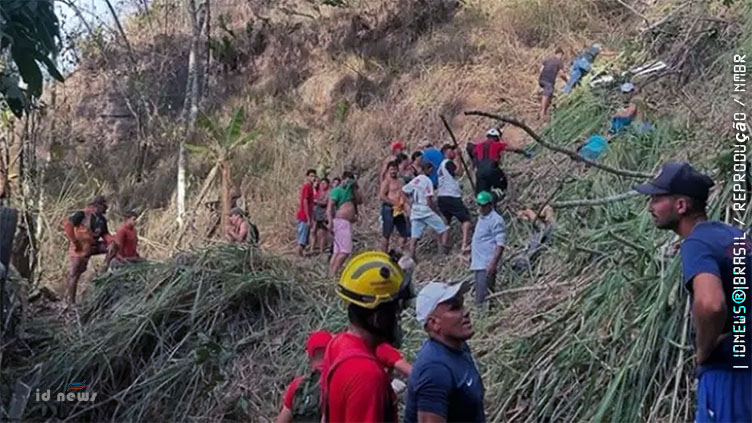 Acidente com ônibus escolar faz 17 mortos e 28 feridos em Alagoas