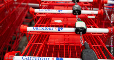 Carrefour vai parar de vender carne do Mercosul, diz CEO em carta ao sindicato agrícola francês