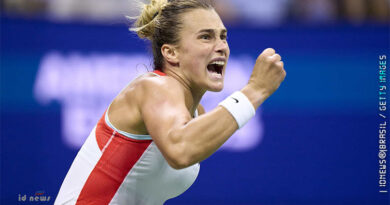 Sabalenka bate Paolini, vai à semifinal do WTA Finals e fica a um triunfo de fechar em 1º