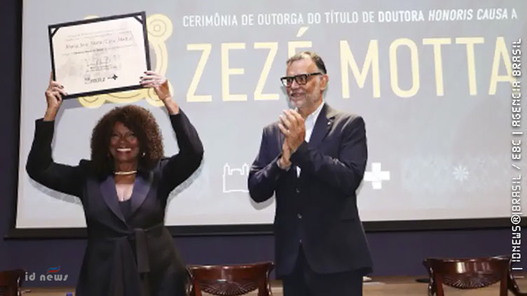 Zezé Motta recebe título de Doutora Honoris Causa da Fiocruz