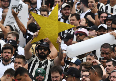 Botafogo enfrenta o Internacional com o sonho de conquistar o título do Brasileirão