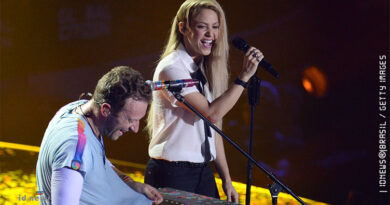 Shakira fala sobre apoio de Chris Martin após separação de Piqué