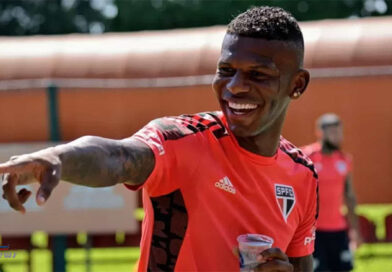 Grêmio faz sondagem por Arboleda, mas São Paulo nem abre negociação