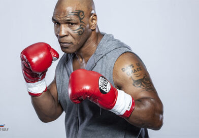 Mike Tyson supera depressão após derrota para Jake Paul em uma ilha do Caribe com a família