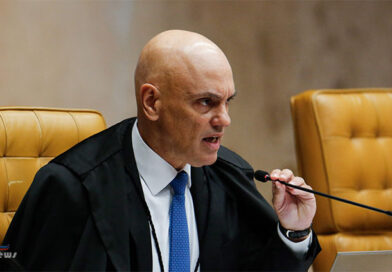 Moraes diz que plataformas continuarão no Brasil se respeitarem a lei